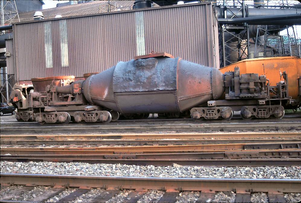 R-C torpedo steel ladle car